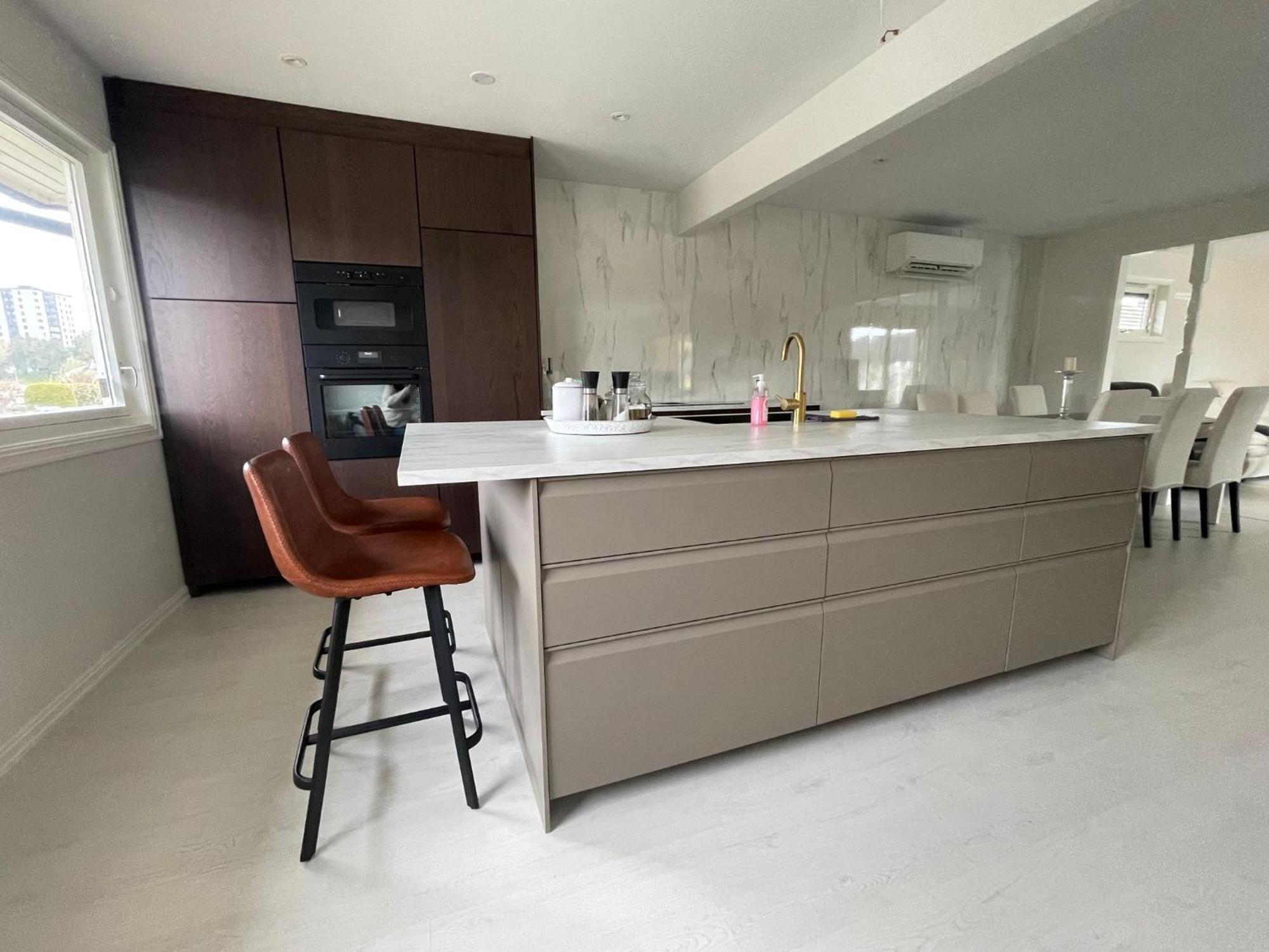 Modern Apartment With Pool & Sauna 포르스그룬 객실 사진